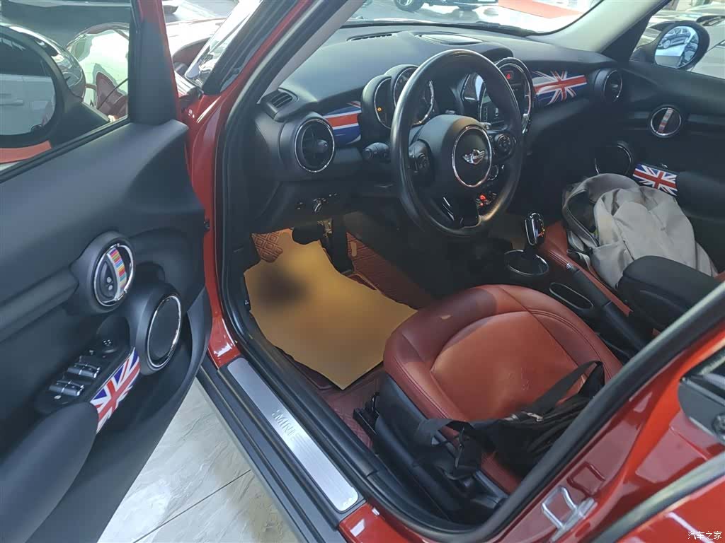 Mini ONE, 2018 12