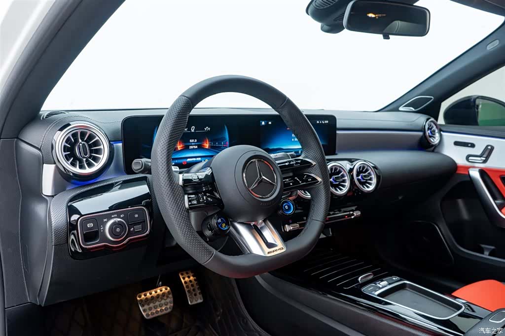 Mercedes-Benz A-Class, 2024 20