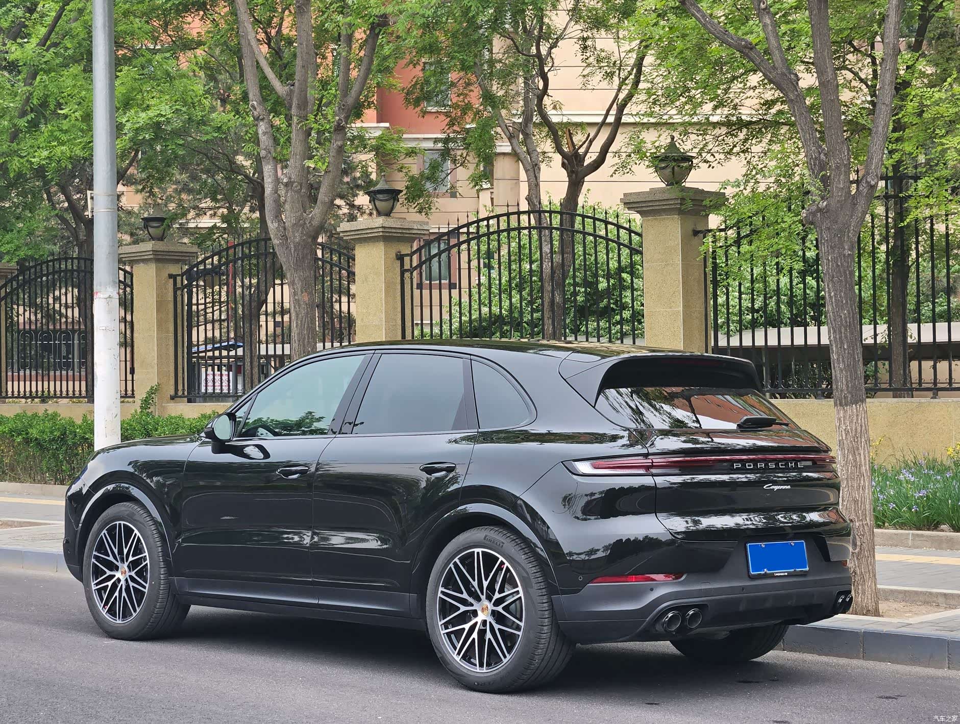 Porsche Cayenne, 2026 3