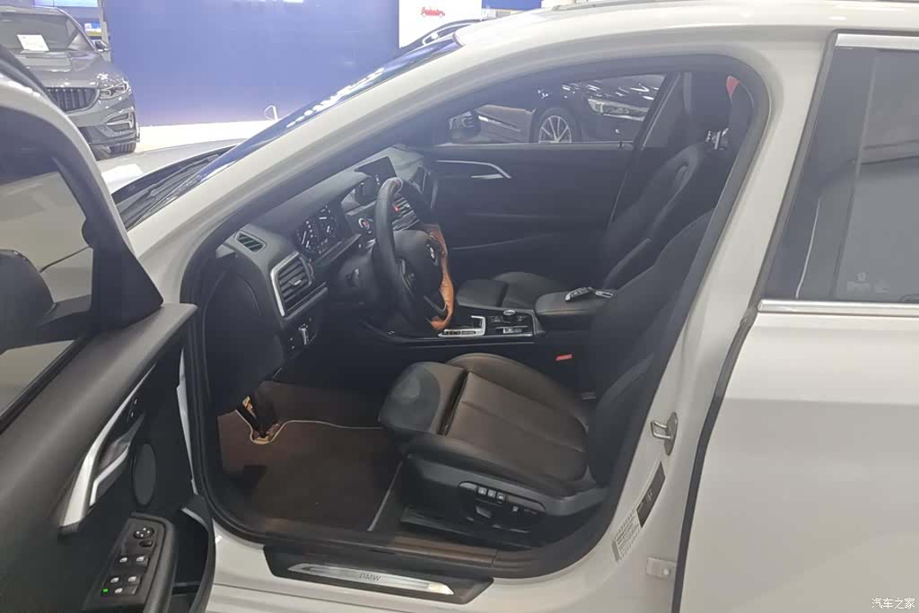 BMW 1 Series, 2018 9