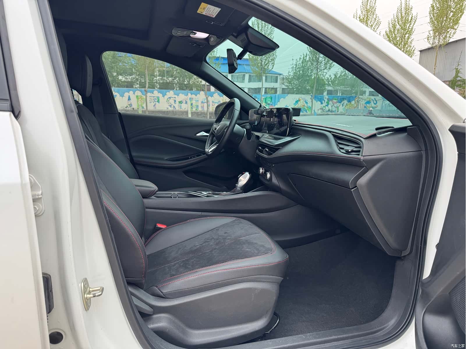 Buick Verano, 2022 13