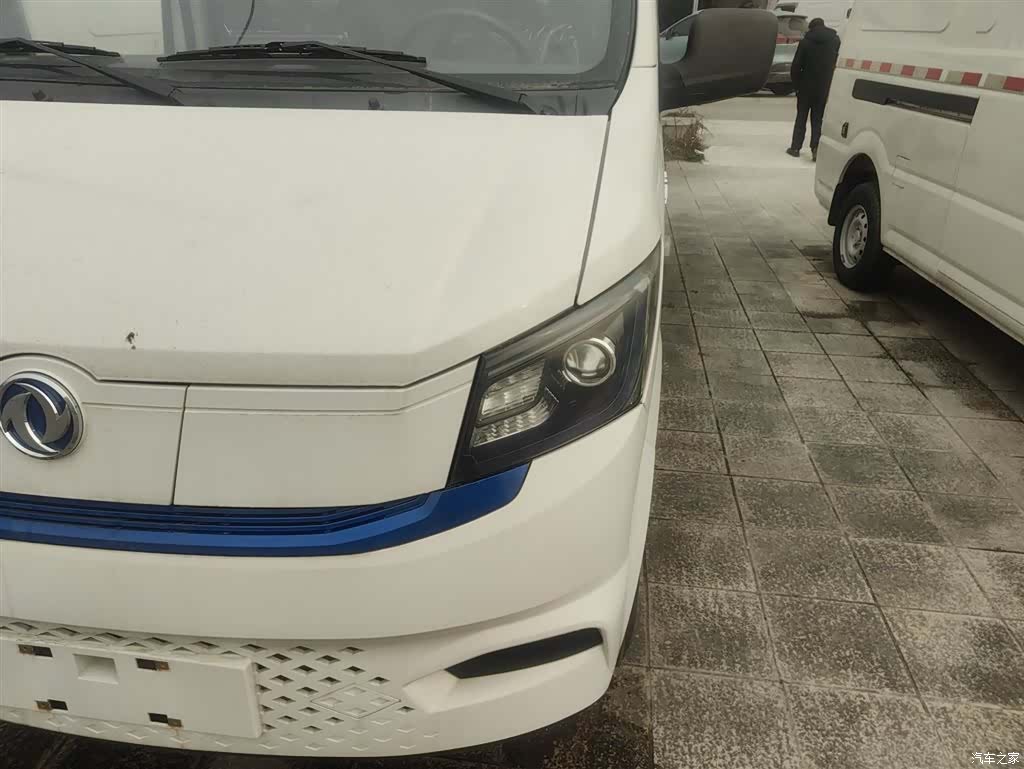 DongFeng EM27, 2025 24