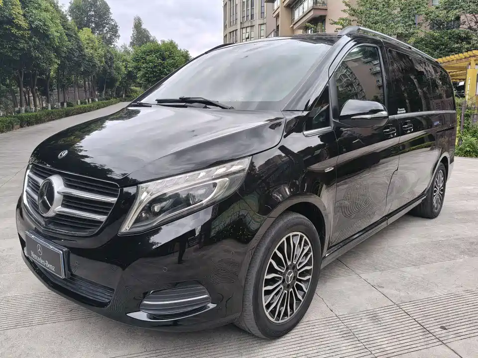 Mercedes-Benz V-class