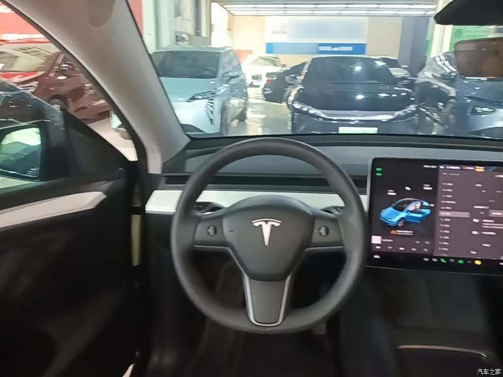 Tesla Model Y, 2023 11