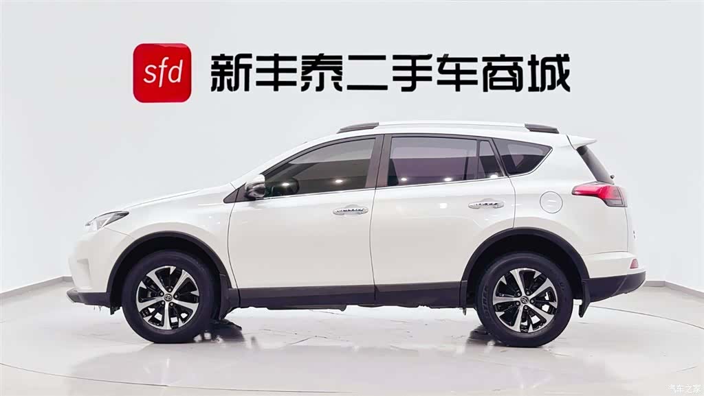 Toyota RAV4, 2019 4