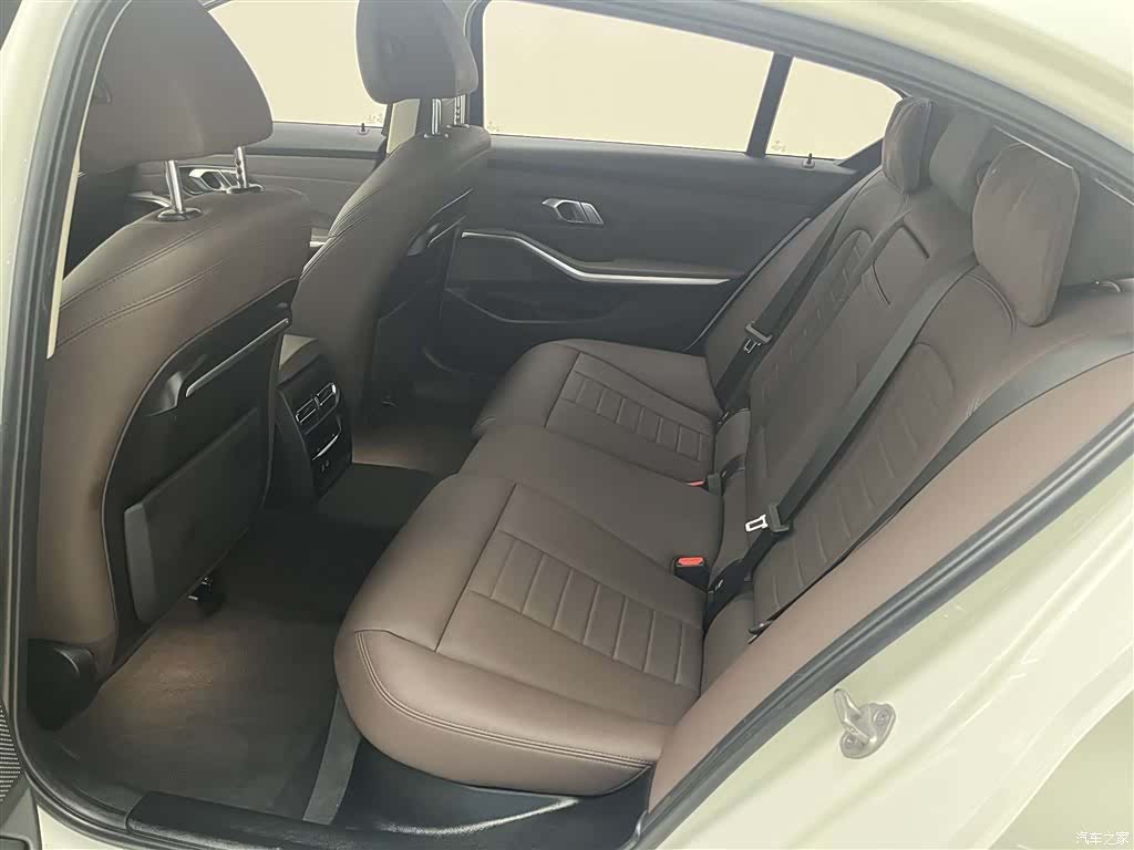 BMW 3 Series, 2021 14