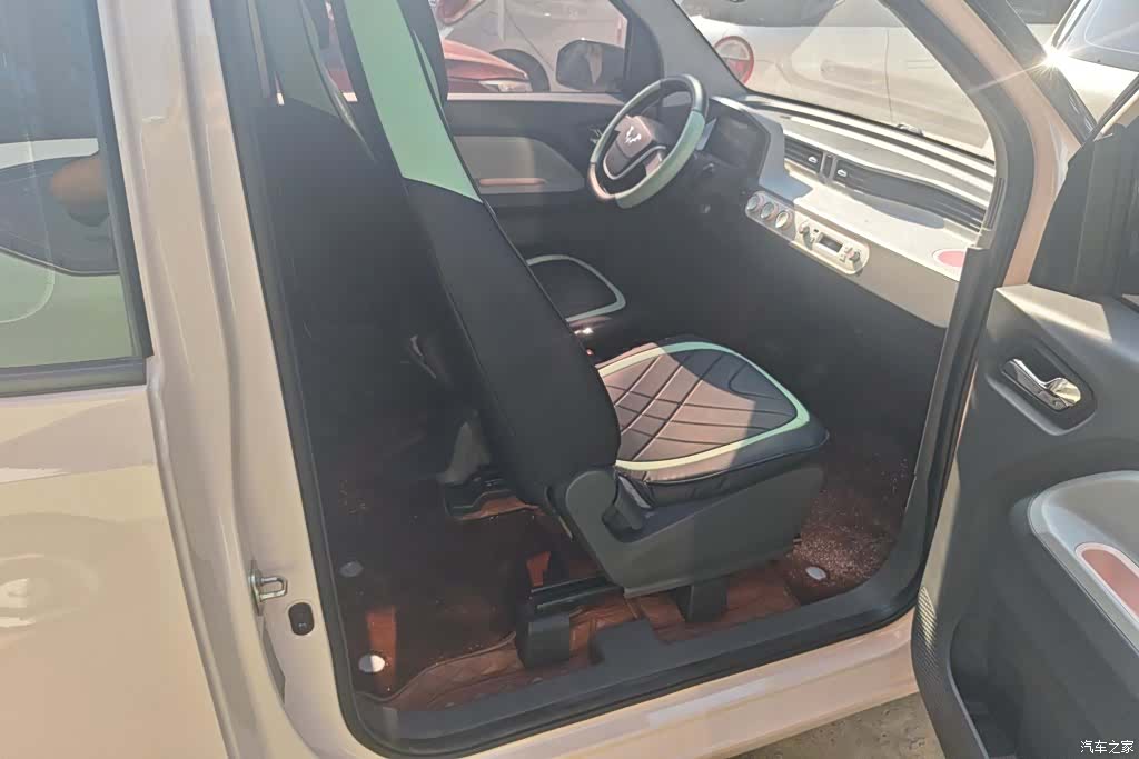 Wuling MINIEV, 2021 8