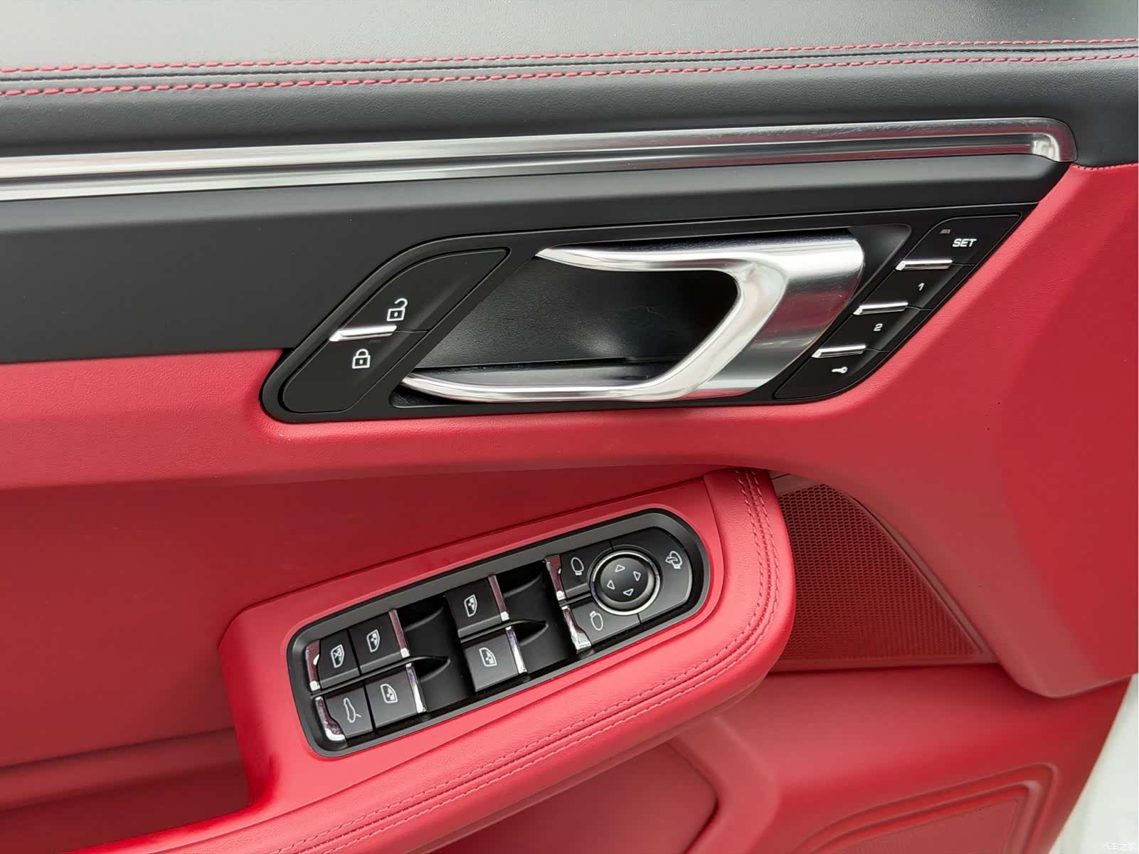 Porsche Macan, 2023 10