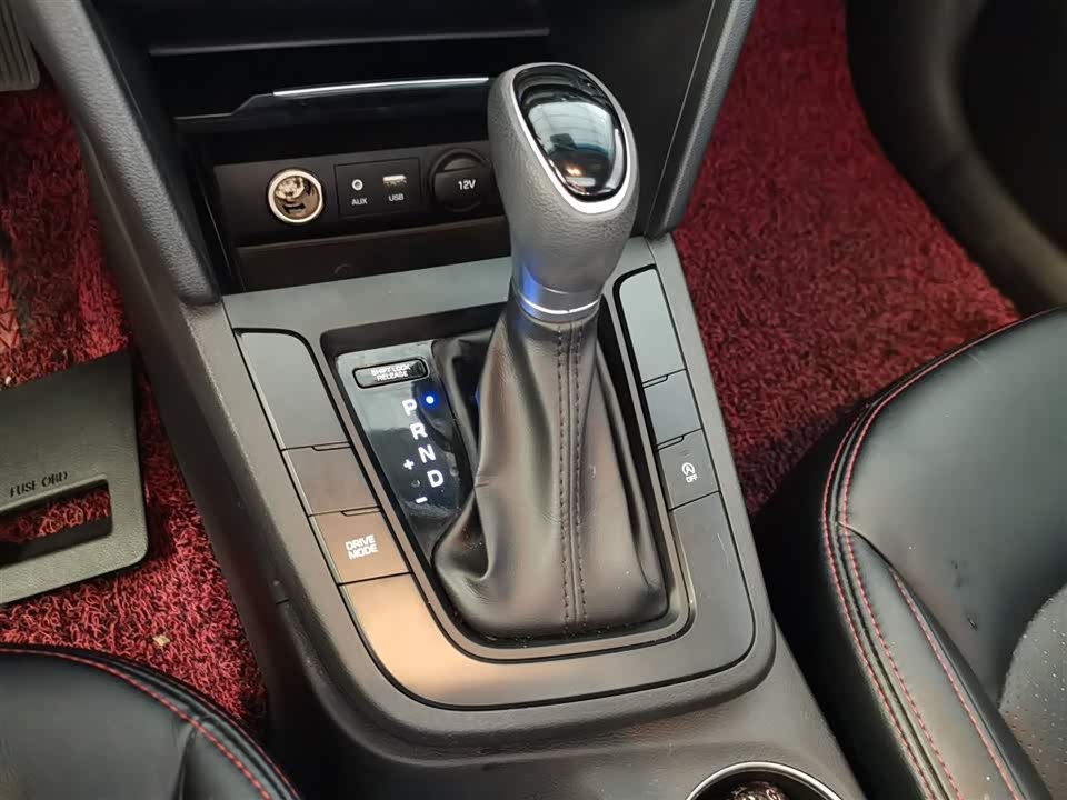 Hyundai Lead Hyundai Lead