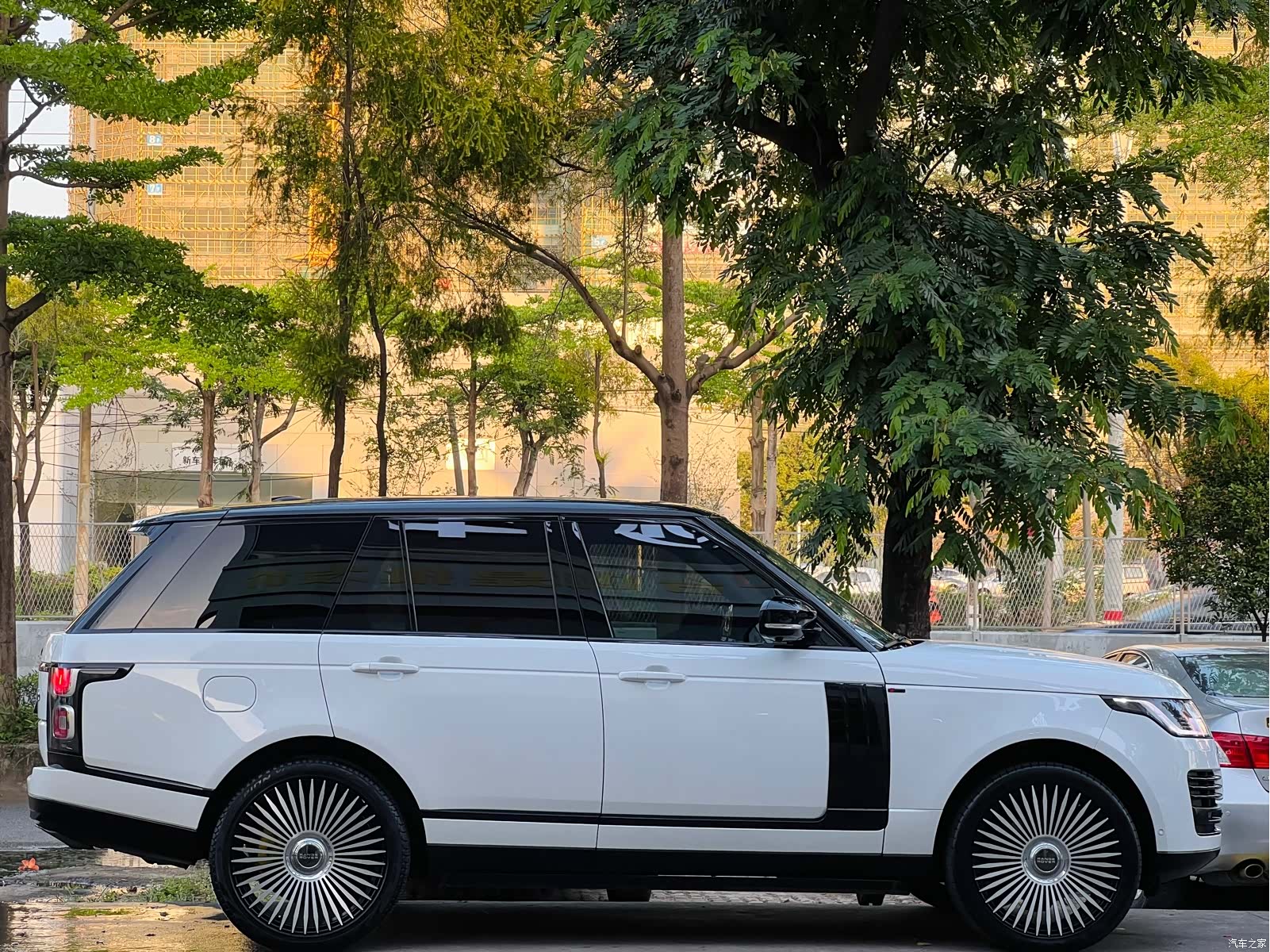 Land Rover Range Rover, 2014 9