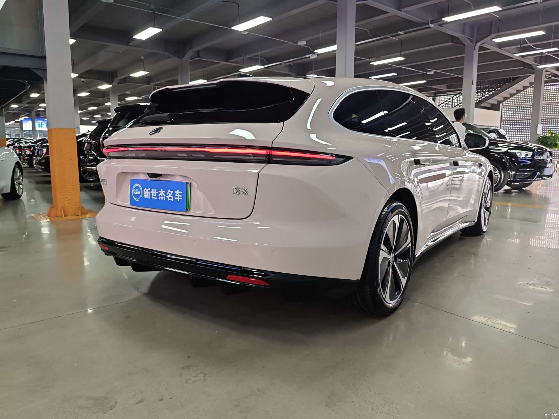 NIO ET5, 2025 10