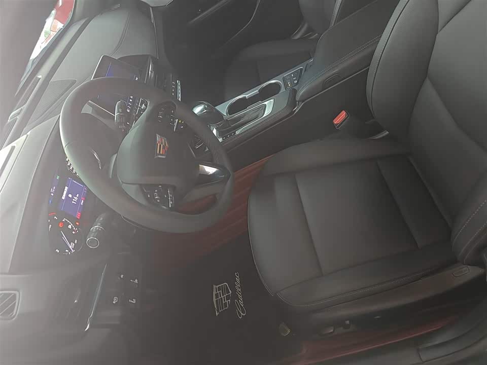 Cadillac CT4