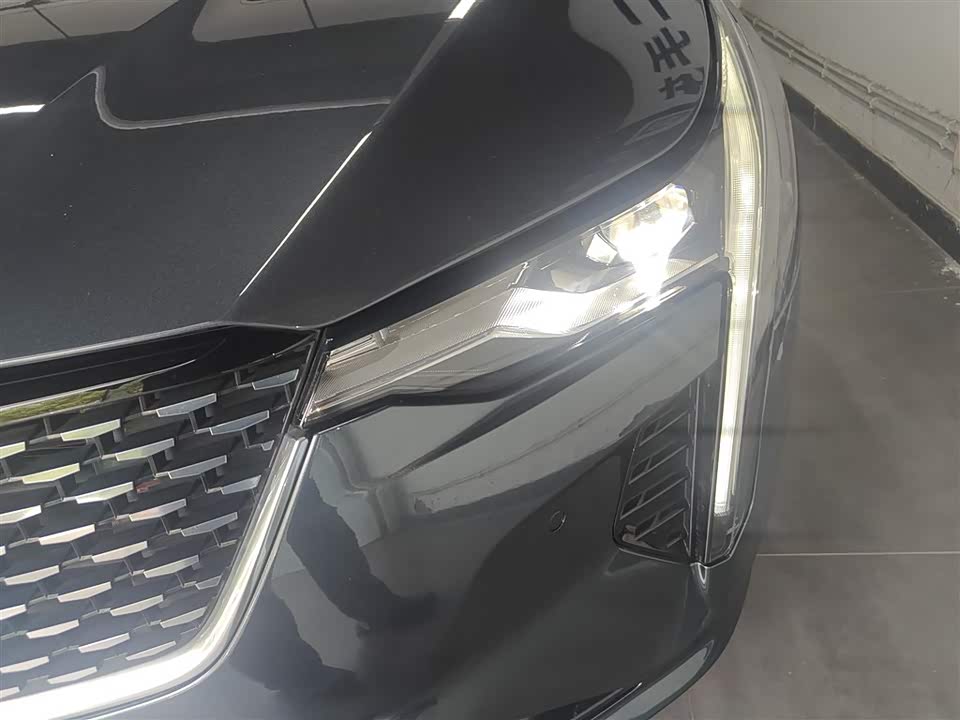 Cadillac CT4