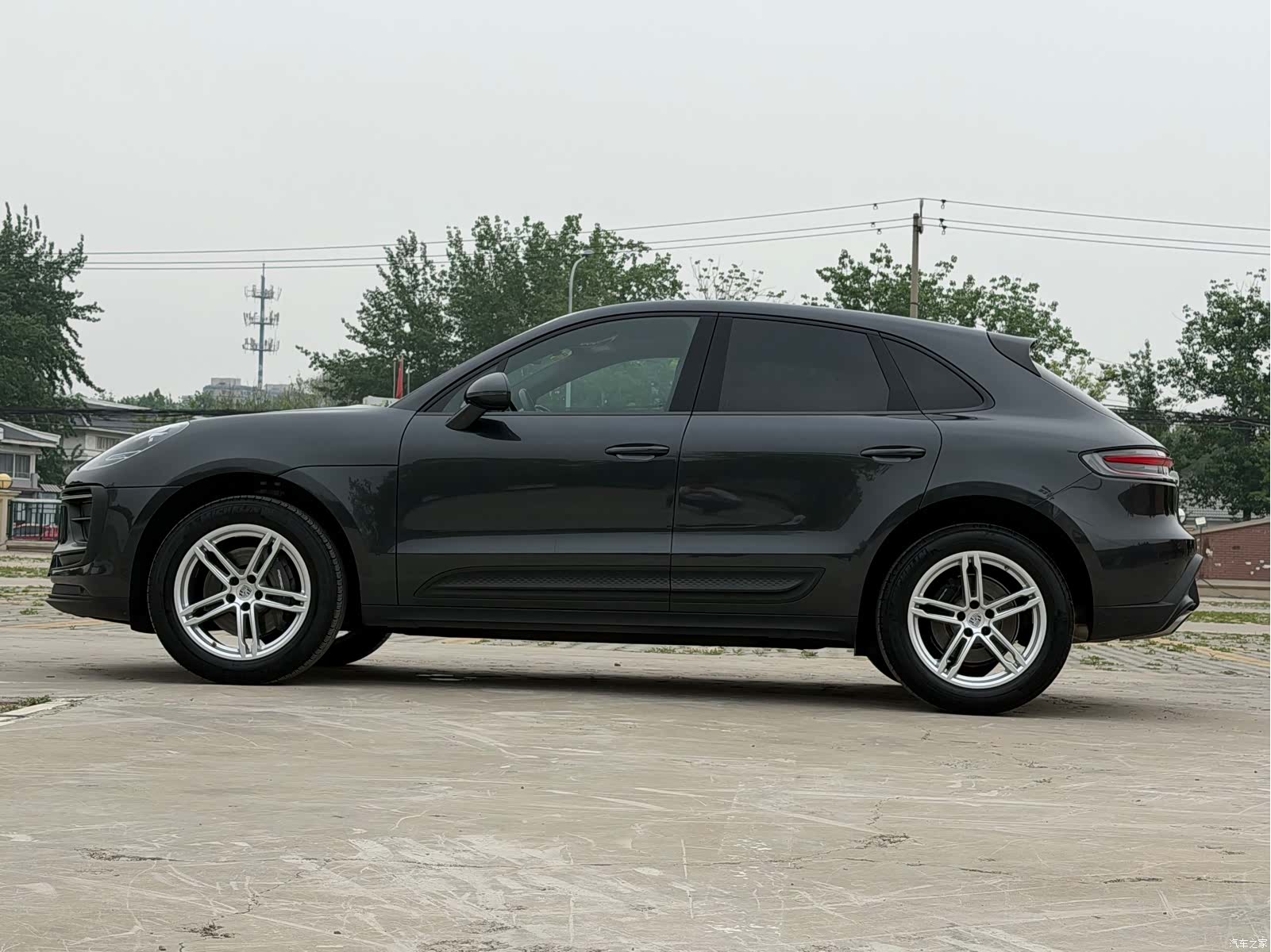 Porsche Macan, 2024 3