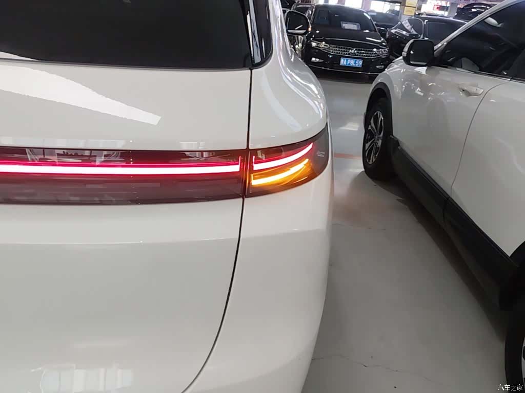 Li Auto L6, 2025 8