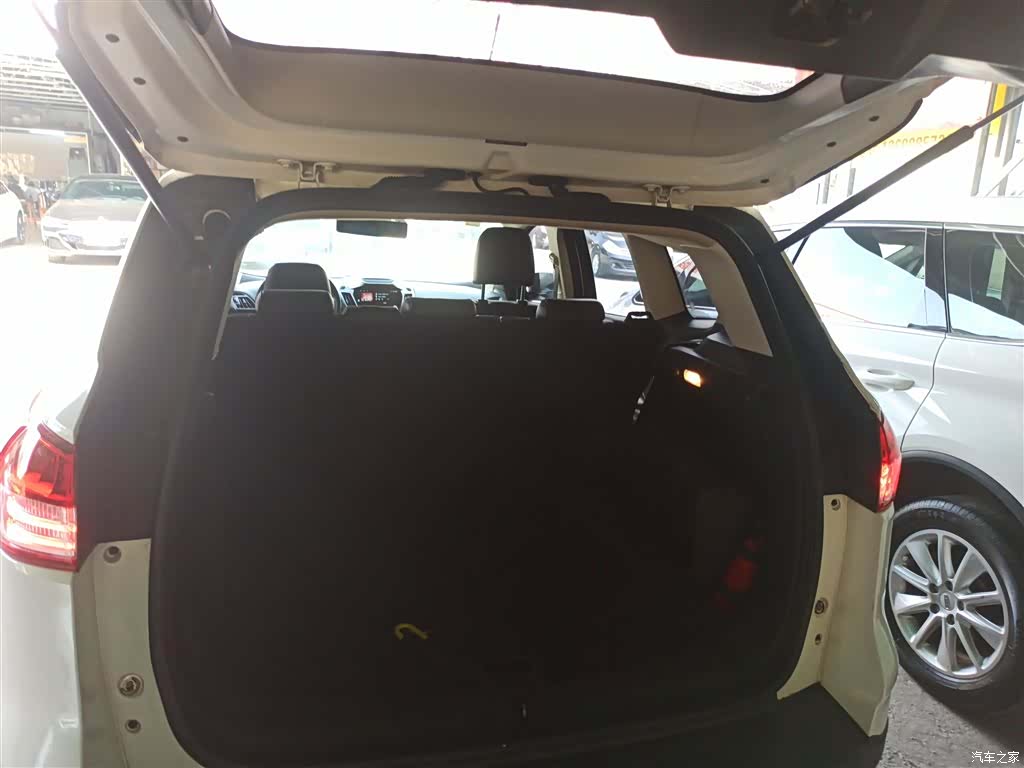 Ford Kuga, 2016 19