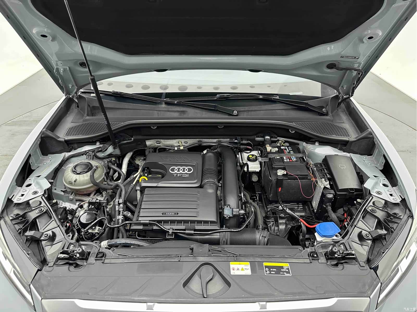 Audi Q2L, 2023 19