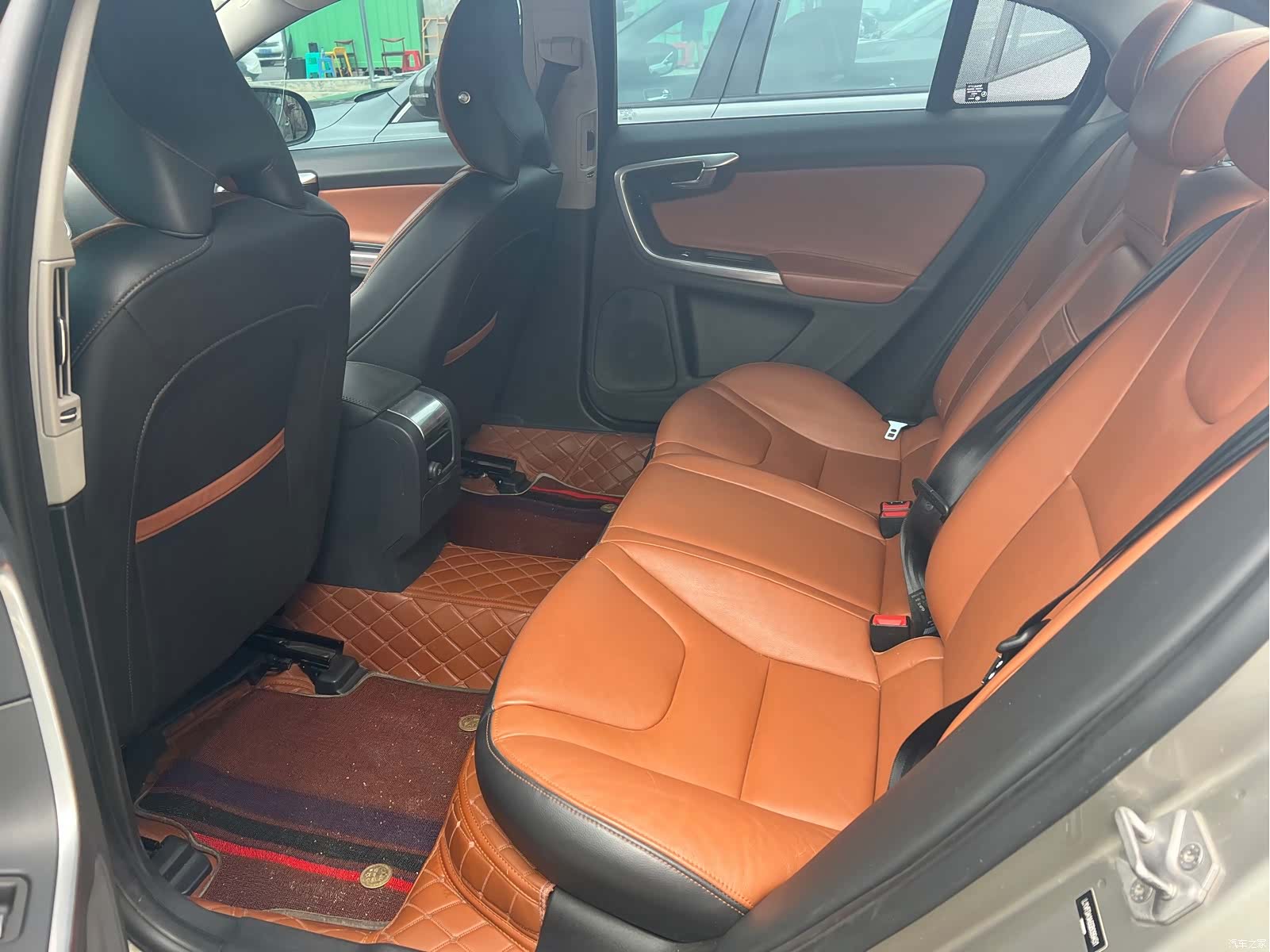Volvo S60, 2015 все фото