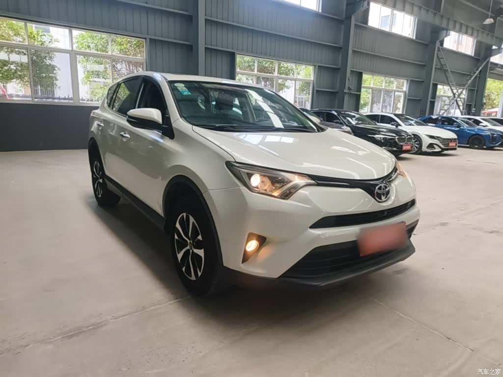 Toyota RAV4, 2018 4