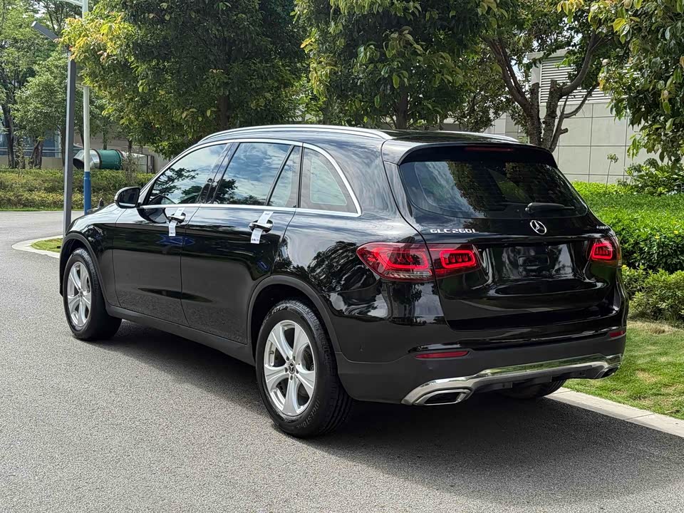 Mercedes-Benz GLC Mercedes-Benz GLC