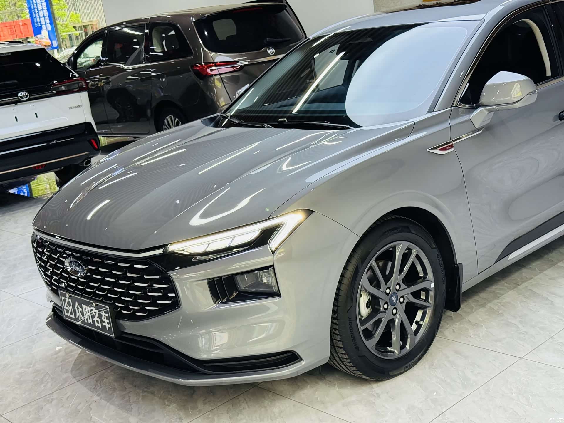 Ford Mondeo, 2025 4