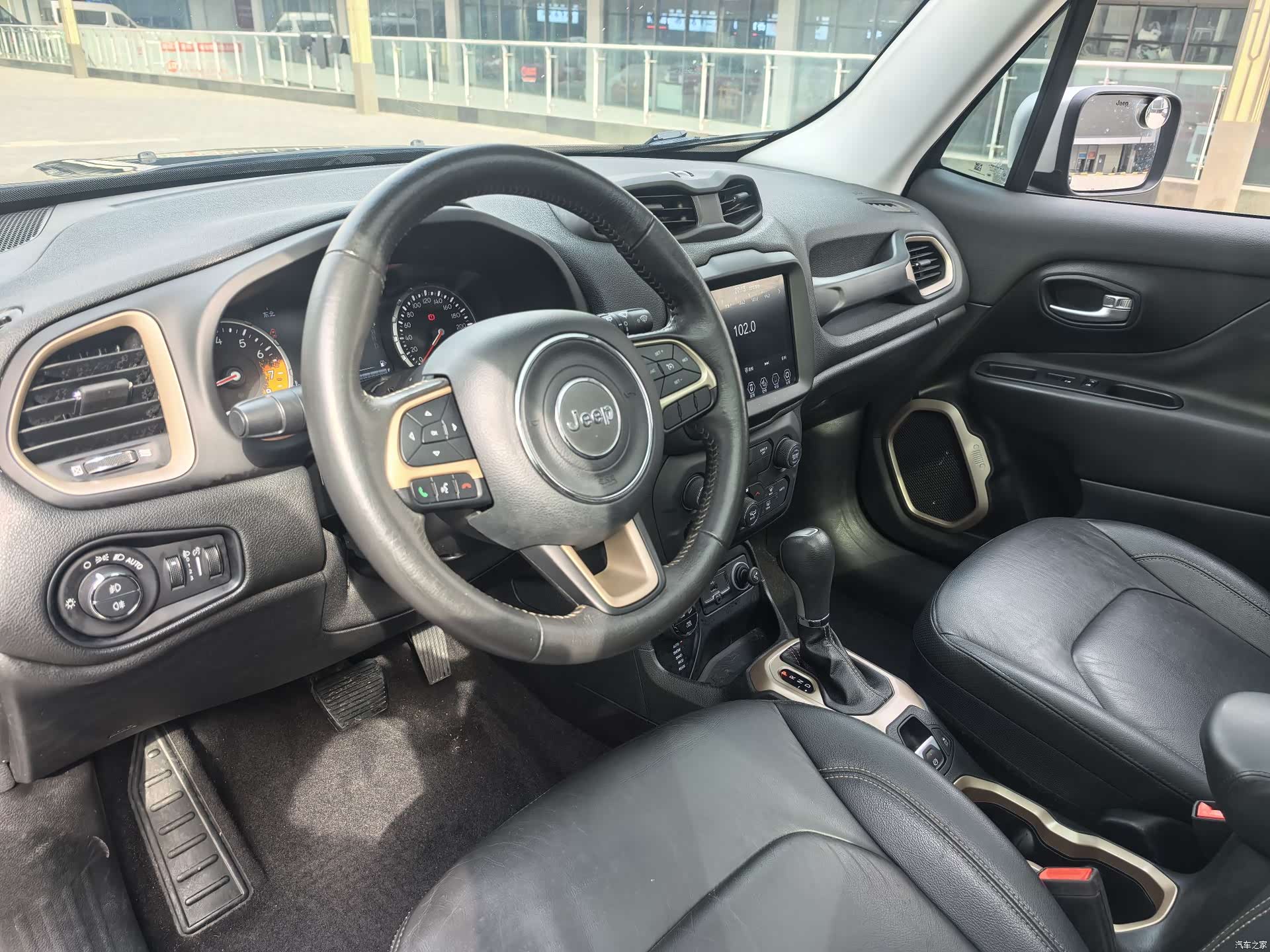 Jeep Renegade, 2019 6