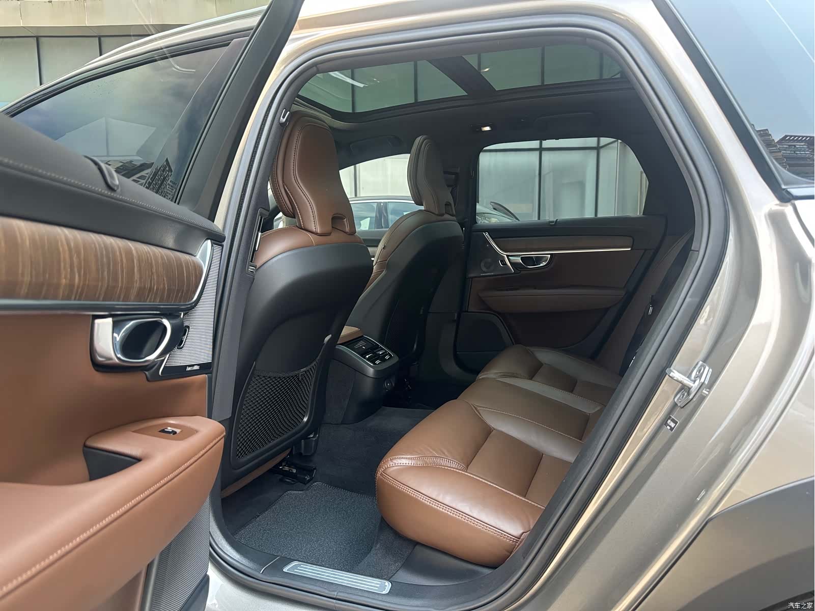 Volvo V90, 2022 9