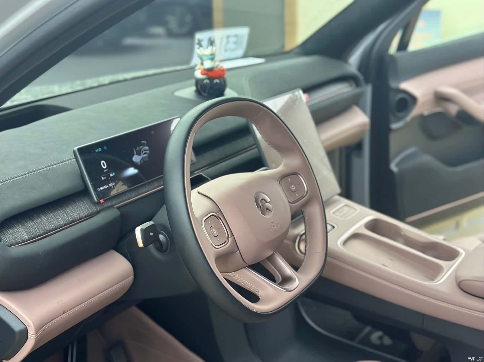 NIO EC6, 2024 9