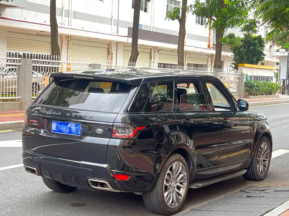 Land Rover Range Rover Sport Land Rover Range Rover Sport