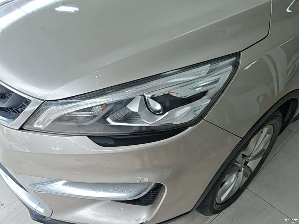 Geely Emgrand, 2017 24