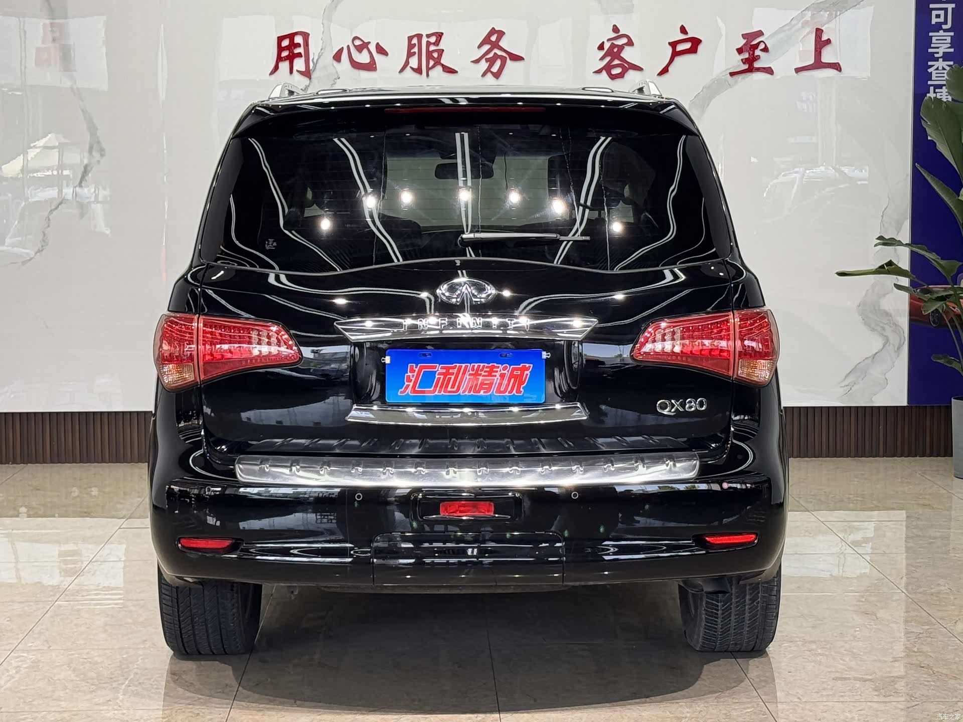 Infiniti QX80, 2018 все фото