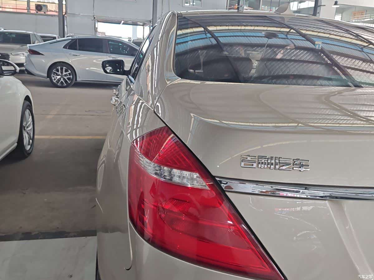 Geely Emgrand, 2018 12