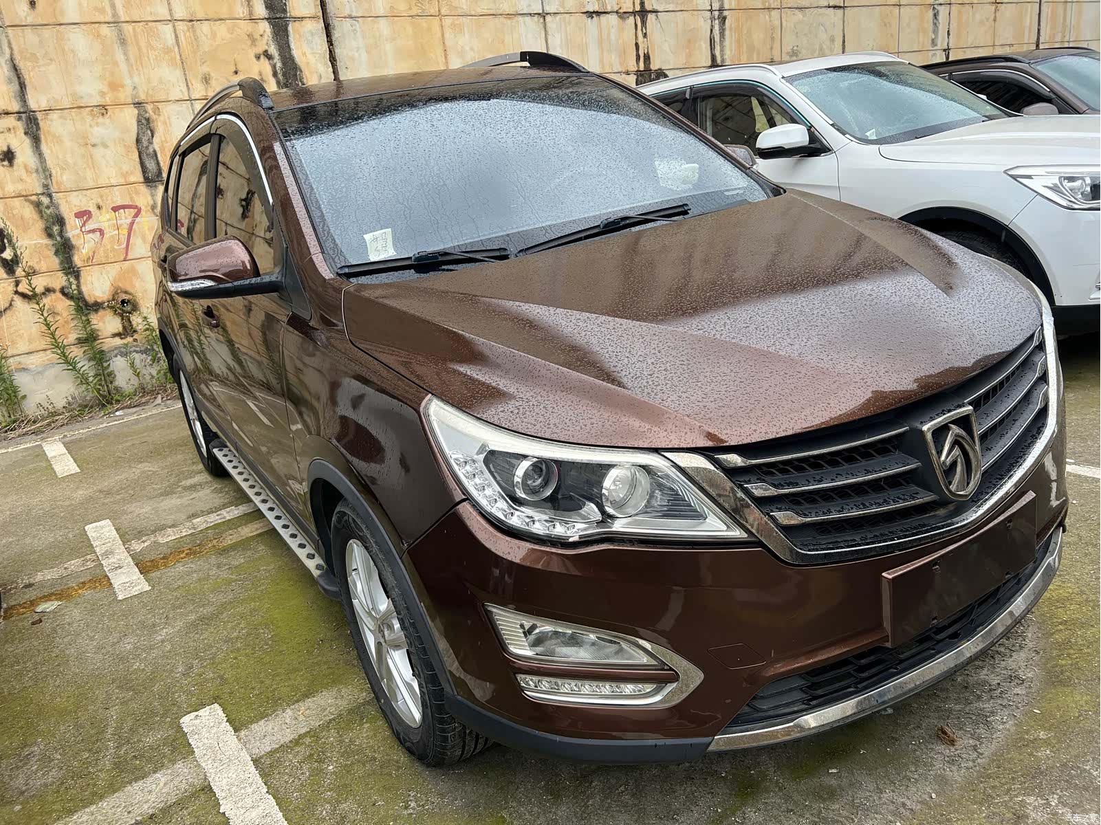 Wuling 560, 2016 4