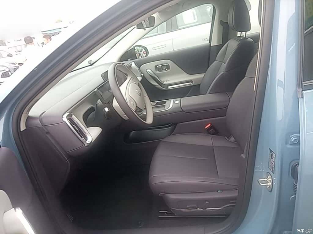 Leapmotor B01, 2025 15