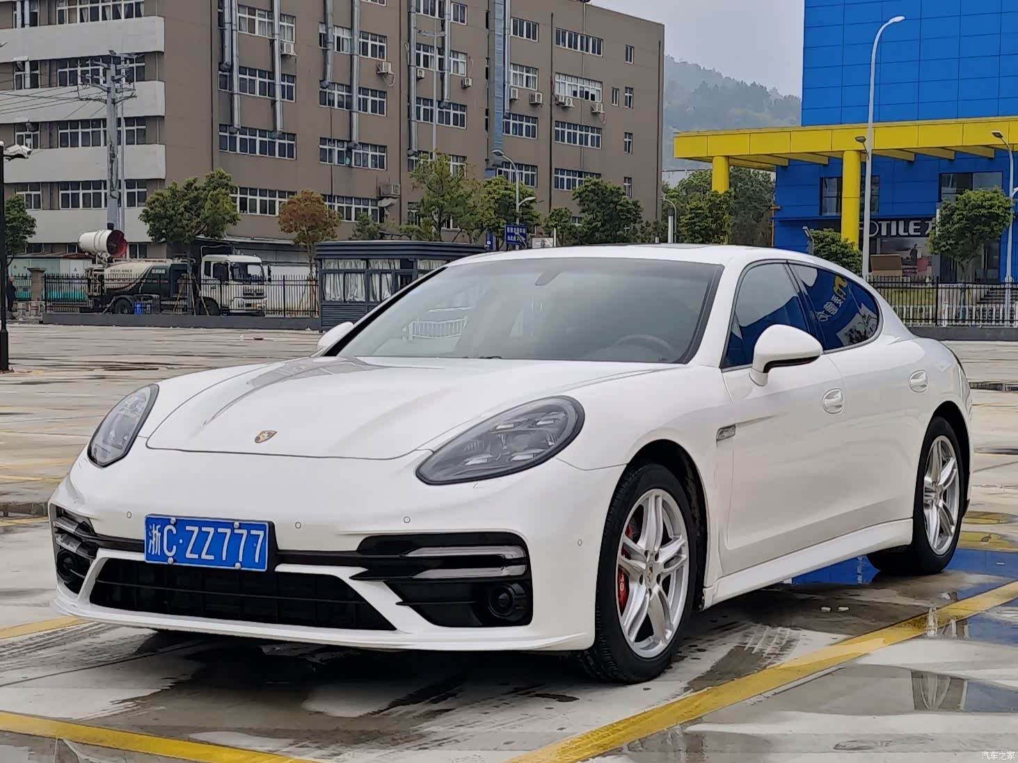 Porsche Panamera
