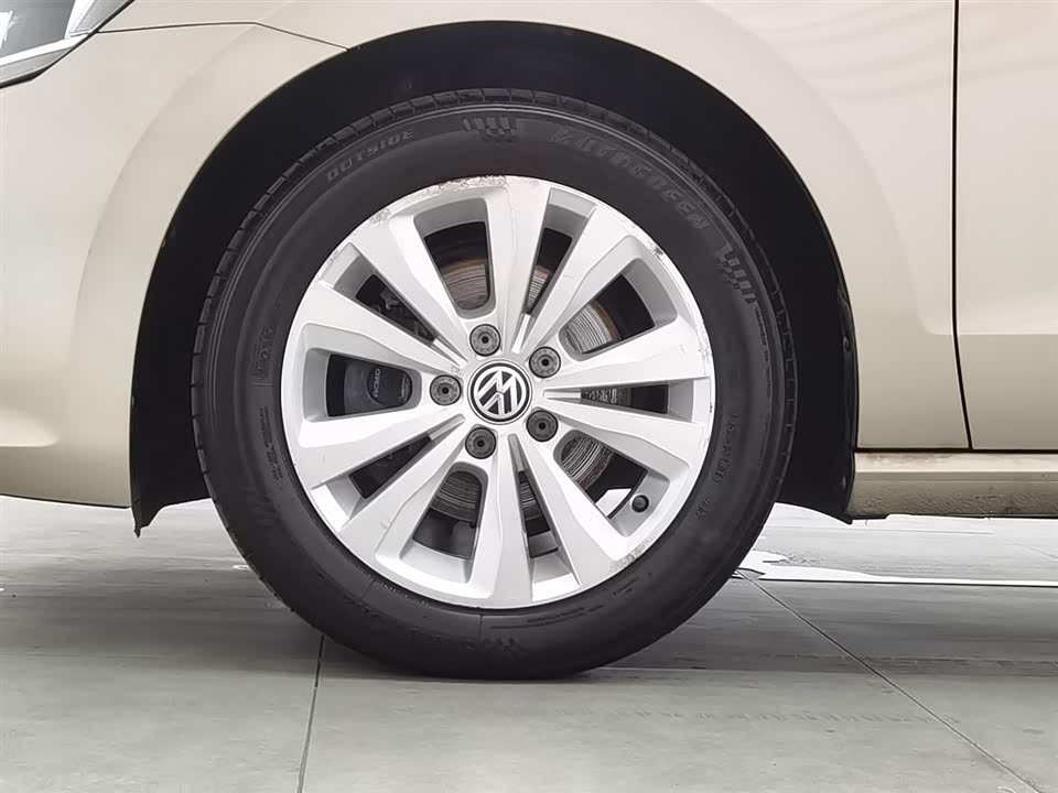 Volkswagen Golf*Jiayu Volkswagen Golf*Jiayu