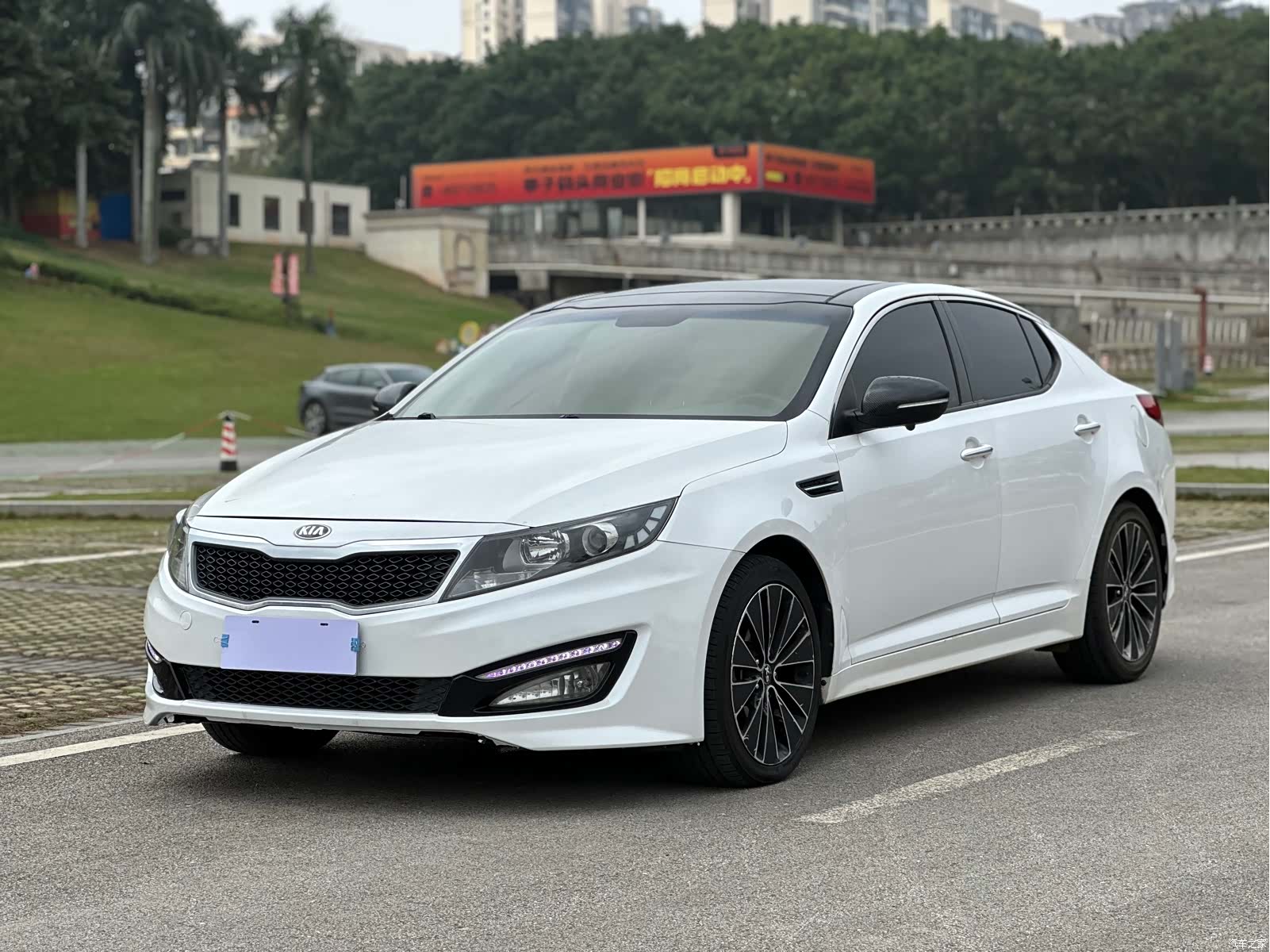 Kia K5, 2013 1