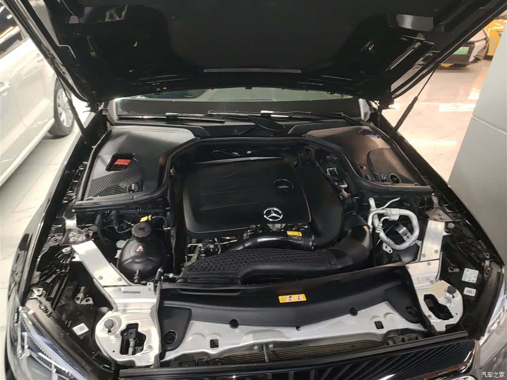 Mercedes-Benz E-Class, 2023 10