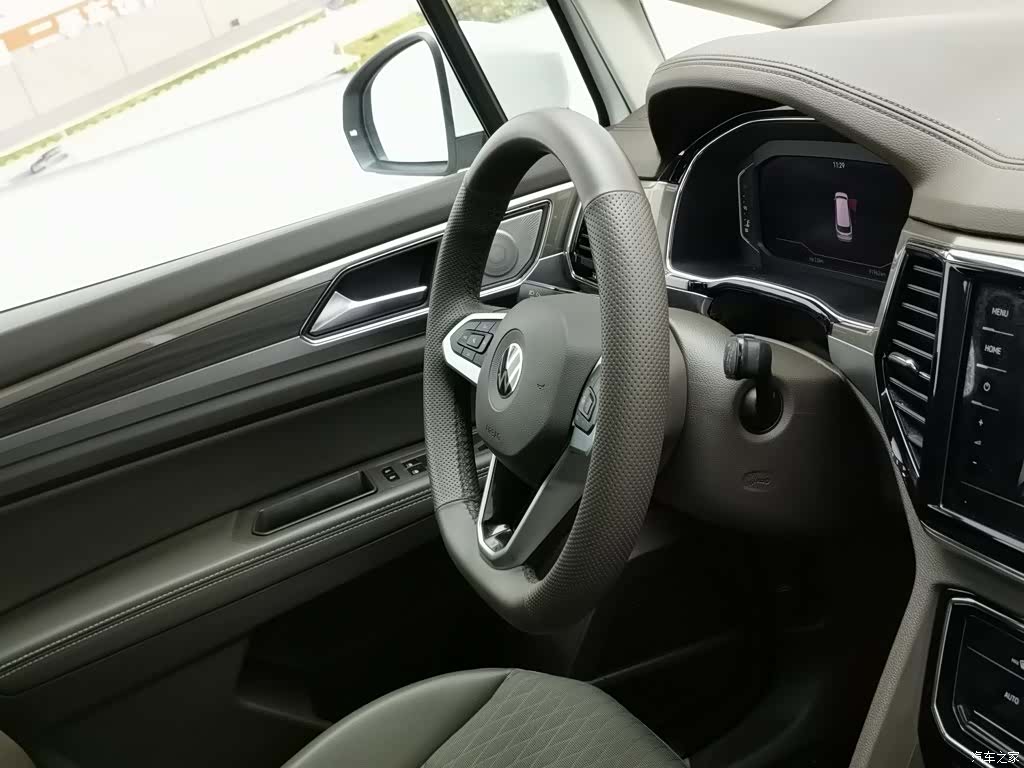 Volkswagen Viloran, 2022 22