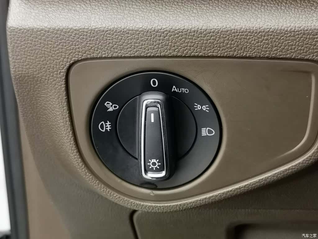 Volkswagen Viloran, 2022 21