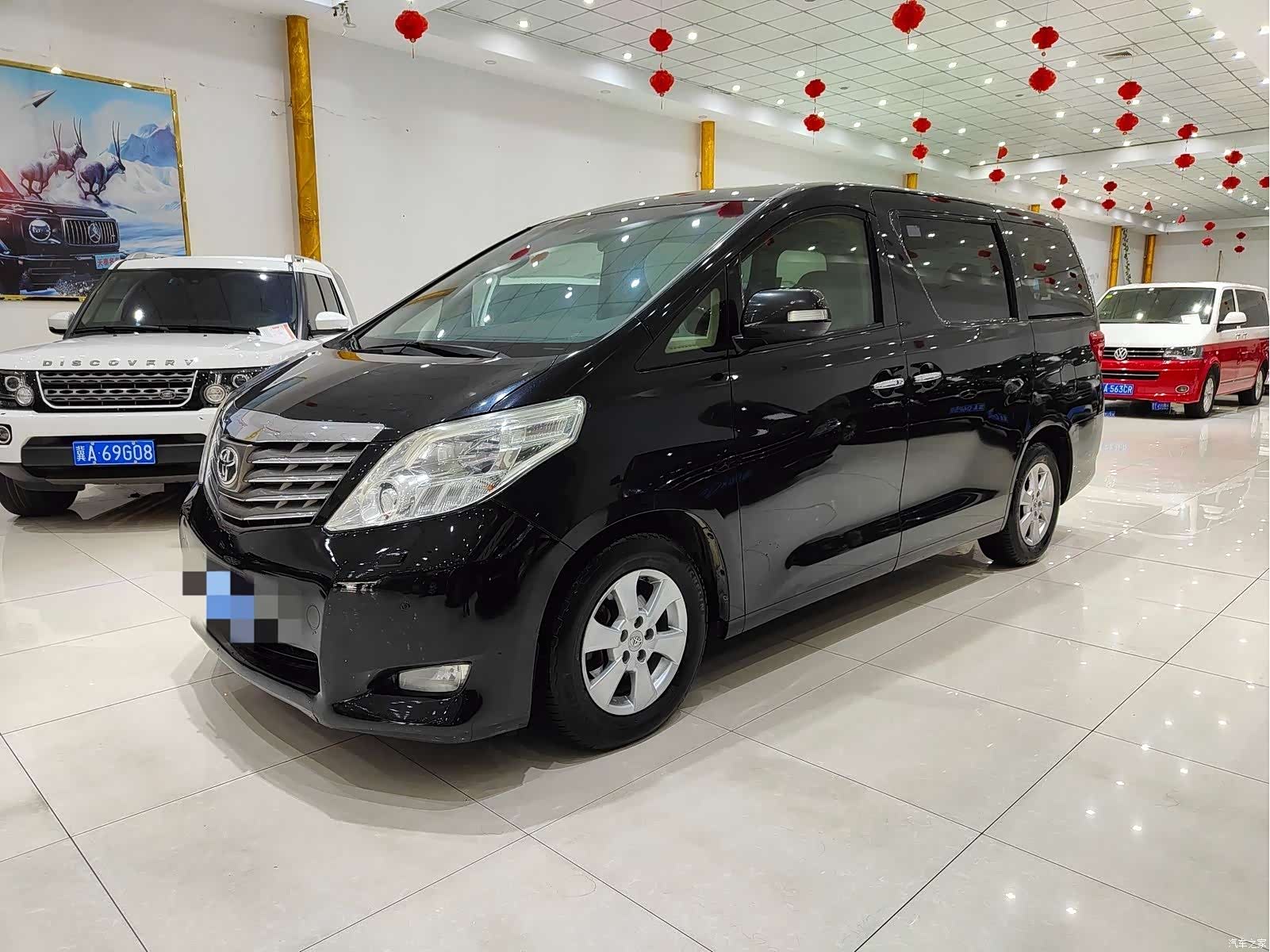 Toyota Alphard, 2011 1