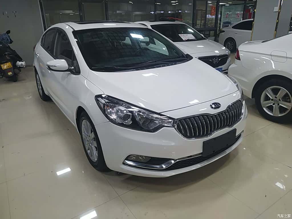 Kia K3, 2016 4