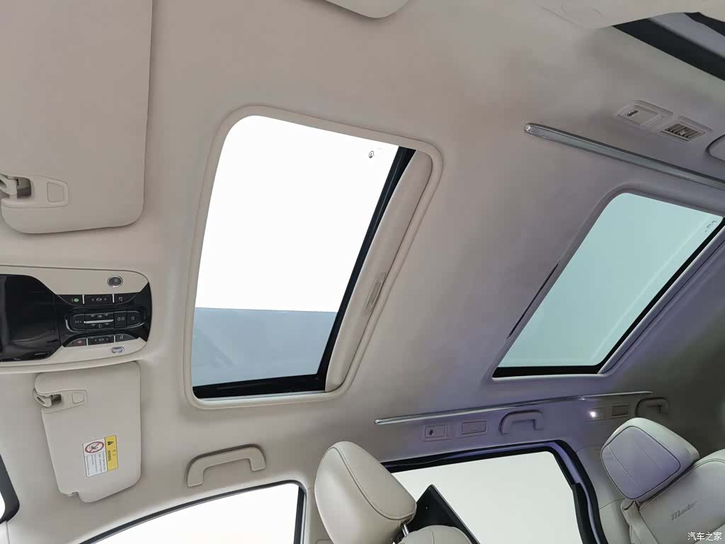 Trumpchi M8, 2022 14