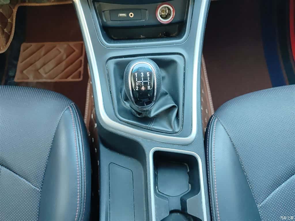 Wuling 560, 2017 11