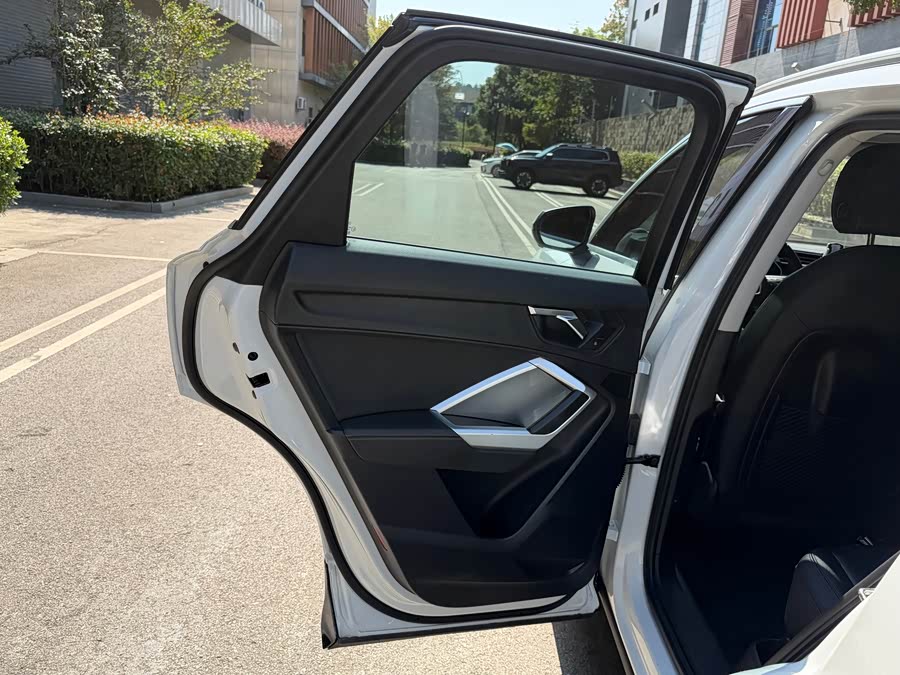 Audi Q3 2020, фото 12