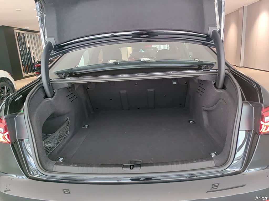 Audi A6L, 2025 19