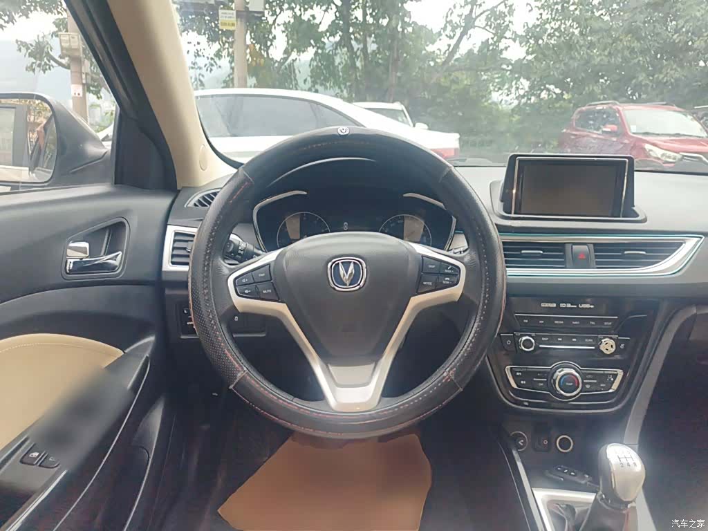 Changan V7, 2017 7