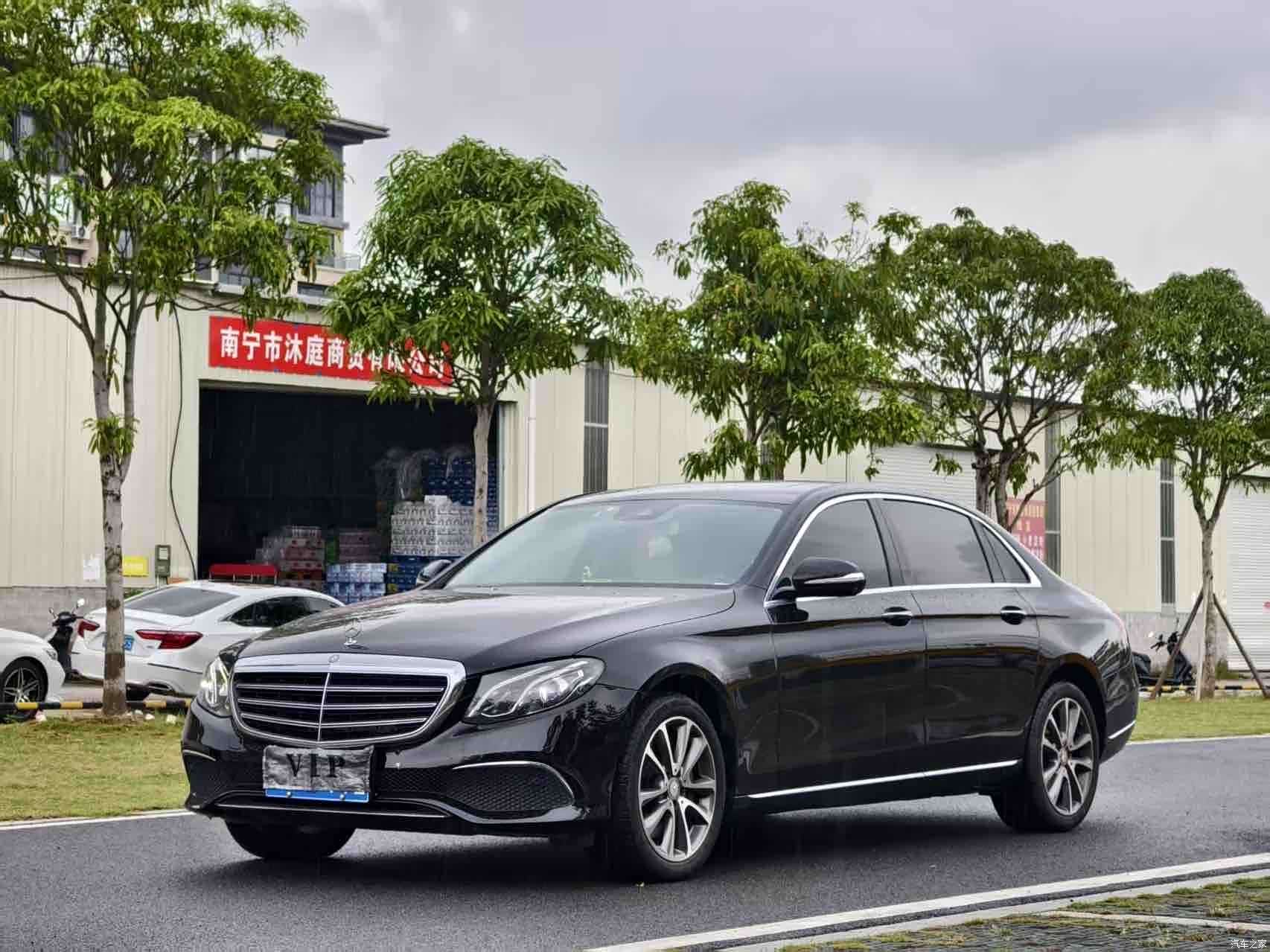 Mercedes-Benz E-Class, 2017 1