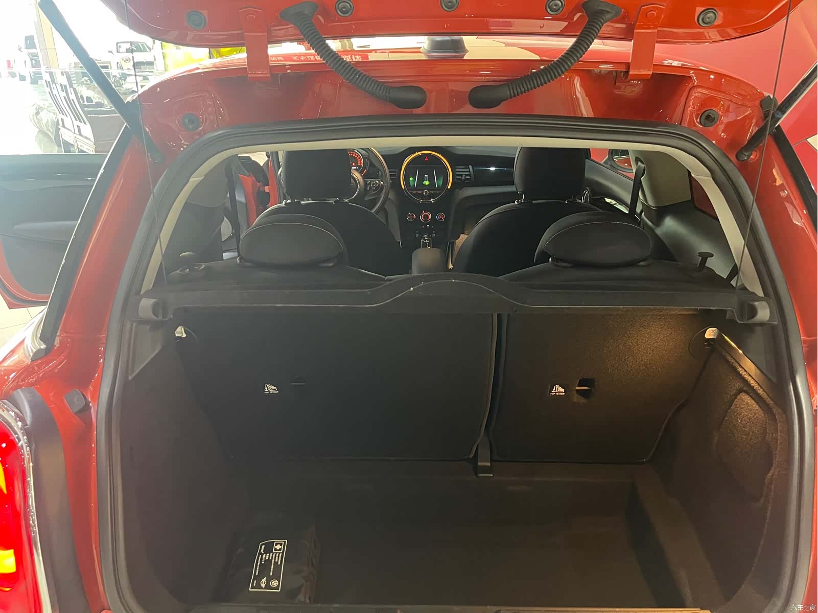 Mini ONE, 2018 10