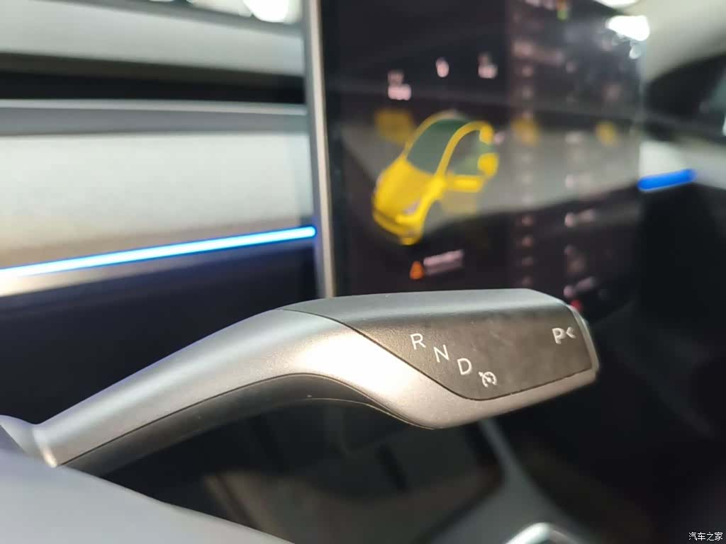 Tesla Model Y, 2024 14